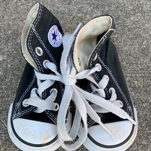 Toddler Converse Size 4